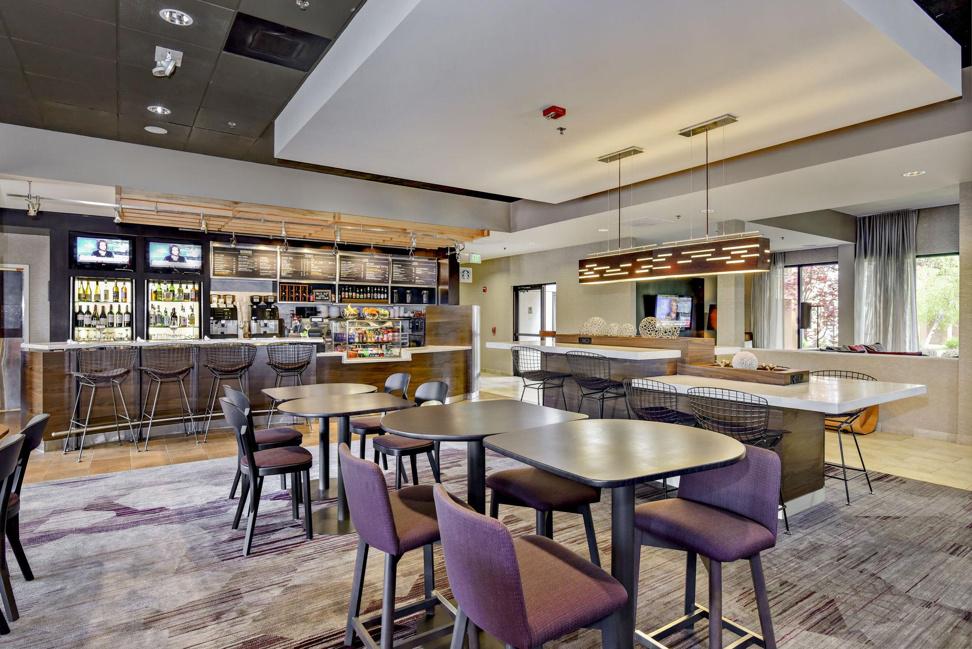 Courtyard Boise Downtown Hotel Екстериор снимка
