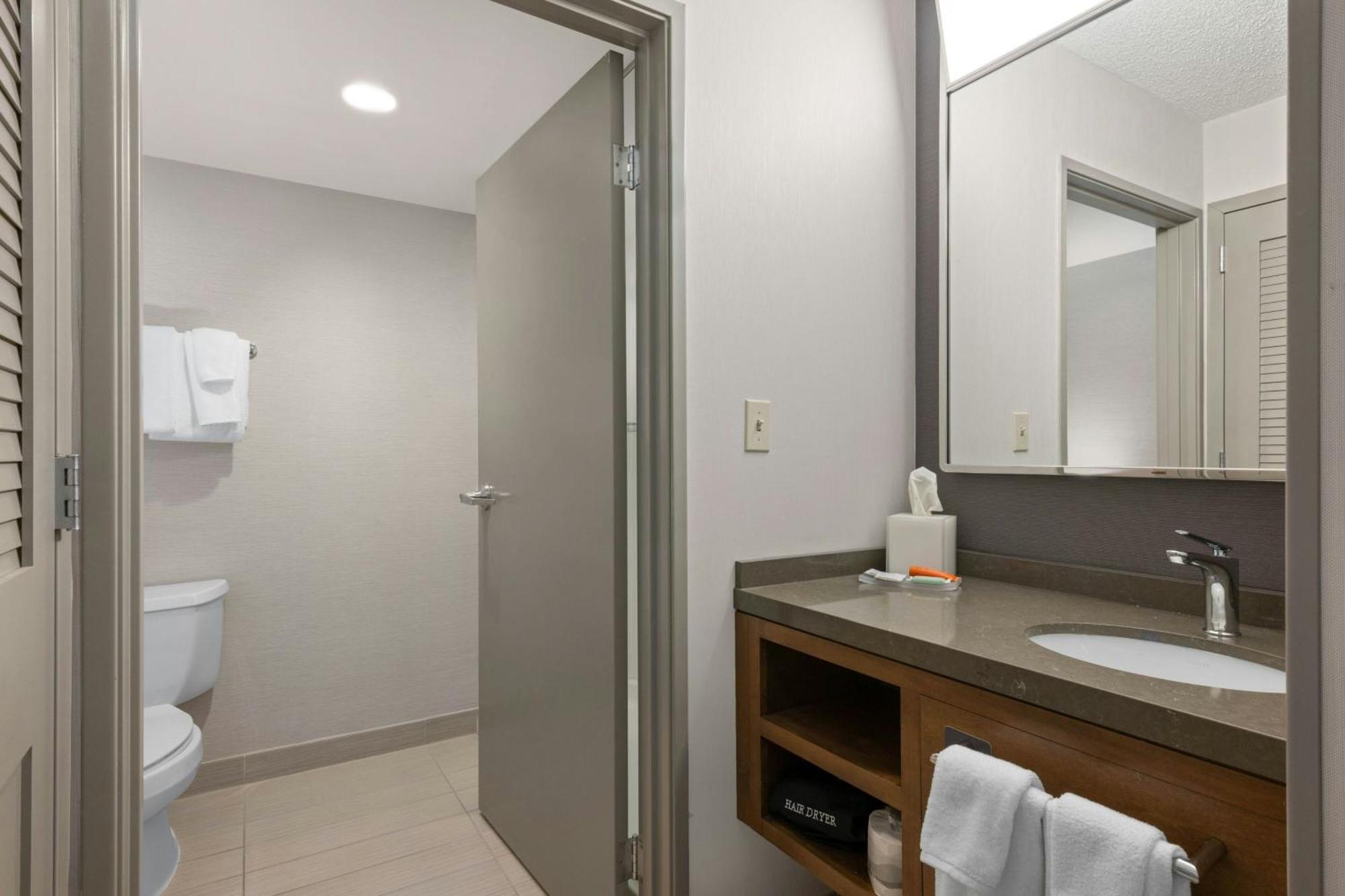 Courtyard Boise Downtown Hotel Екстериор снимка