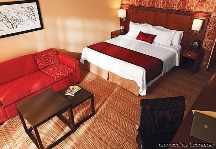 Courtyard Boise Downtown Hotel Стая снимка